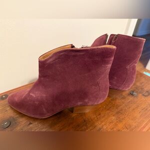 Women's Suede Ankle Boots - Burgundy